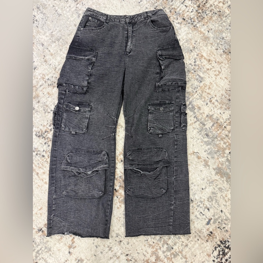 Steve Madden Washed Black Cargo Jeans with Utility Pockets